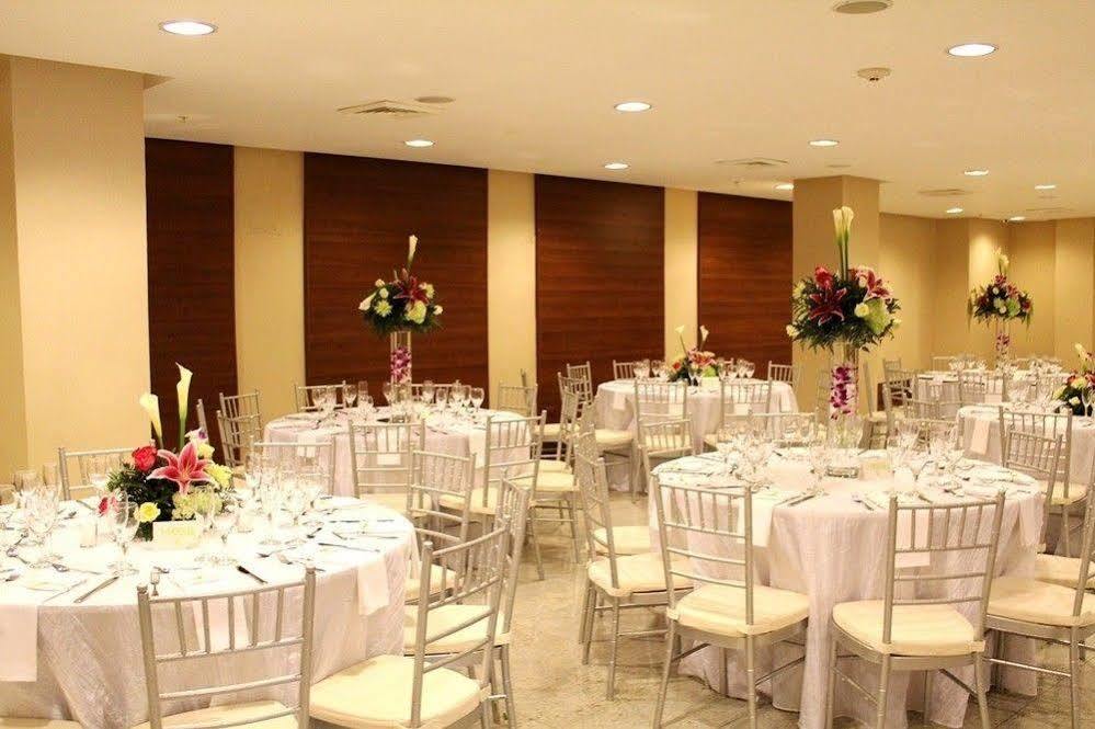 Torres De Alba Hotel & Suites Cidade do Panamá Exterior foto
